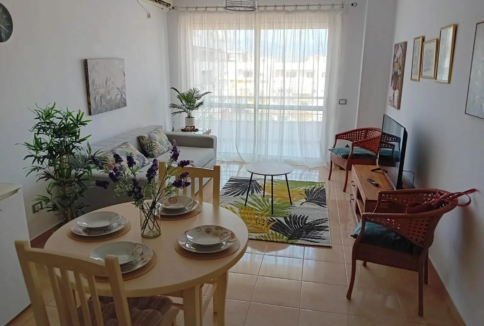 Sunlight Apartment Шкодер 0*,
